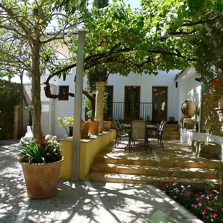 Salvatierra Guest House-2
